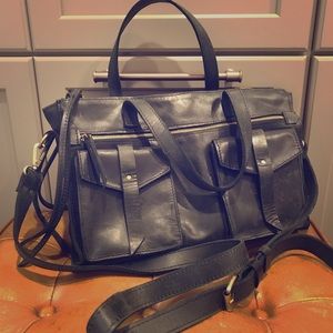 ***Sale***🎉🎉Jonanna’s Favorite Satchel - Black